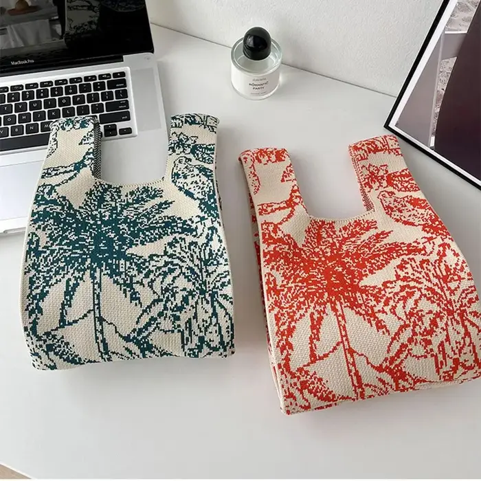 Mini sac à main en tricot fait à la main pour femmes