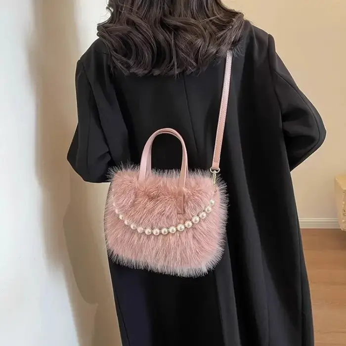 Sacs à bandoulière en fausse fourrure pour femmes
