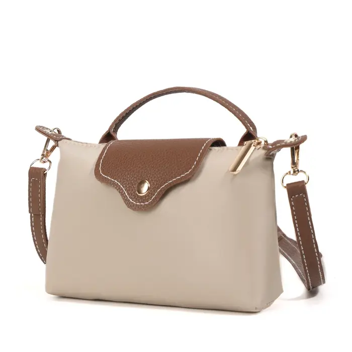 Sac à bandoulière tendance et à la mode