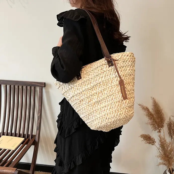 Sac à main tissé en rotin pour femmes