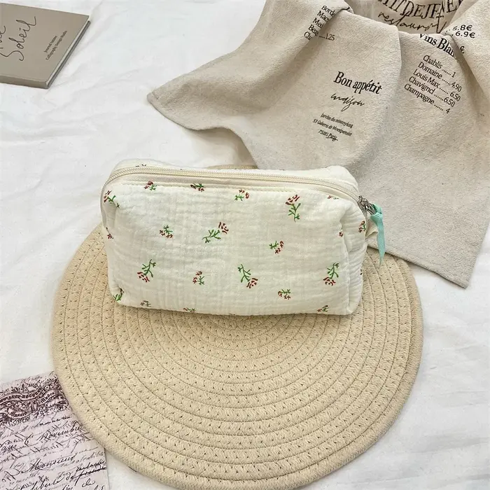 Sac à cosmétiques à fleurs bleues de grande capacité