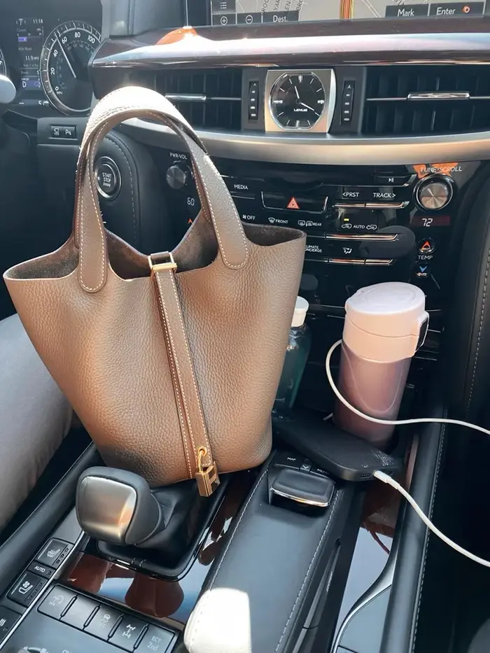 Nouveau style 2025 Sac seau en cuir véritable pour femme
