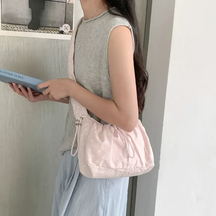 Sac bandoulière plissé rétro à pois grande capacité pour femme