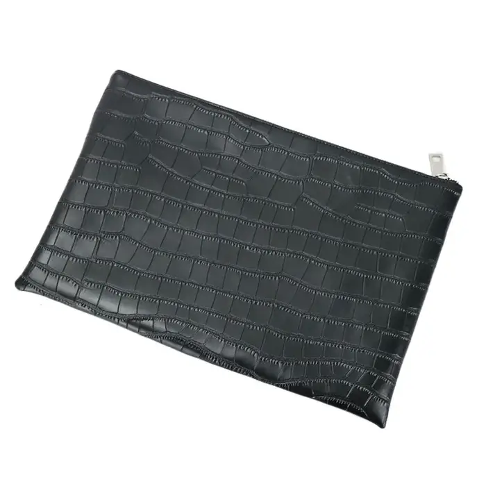 Pochette noire personnalisée en cuir véritable pour femme