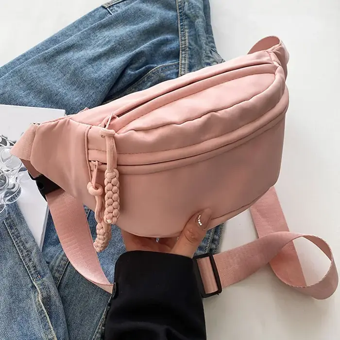 Sac de poitrine demi-lune pour femmes