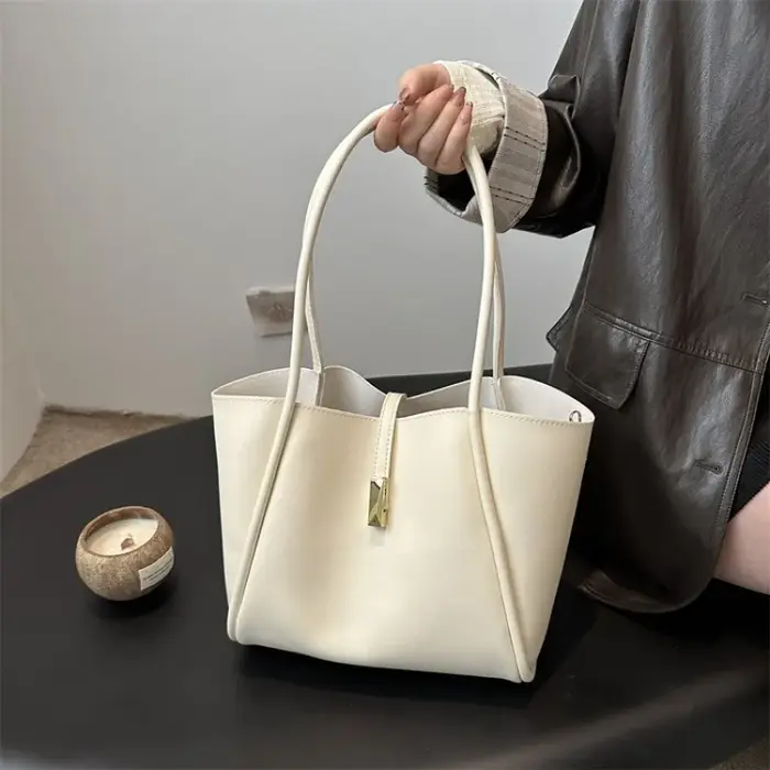 Sac fourre-tout en cuir élégant pour femmes