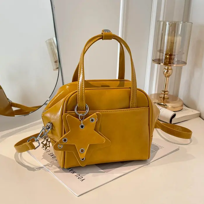 Sac à main en cuir souple pour femme