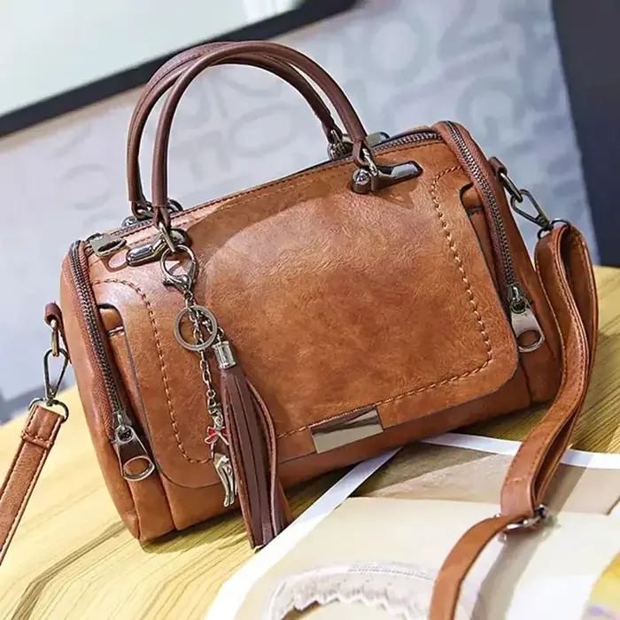 Sac à bandoulière de grande capacité pour femmes, décor à pompon, sac à bandoulière à fermeture écla