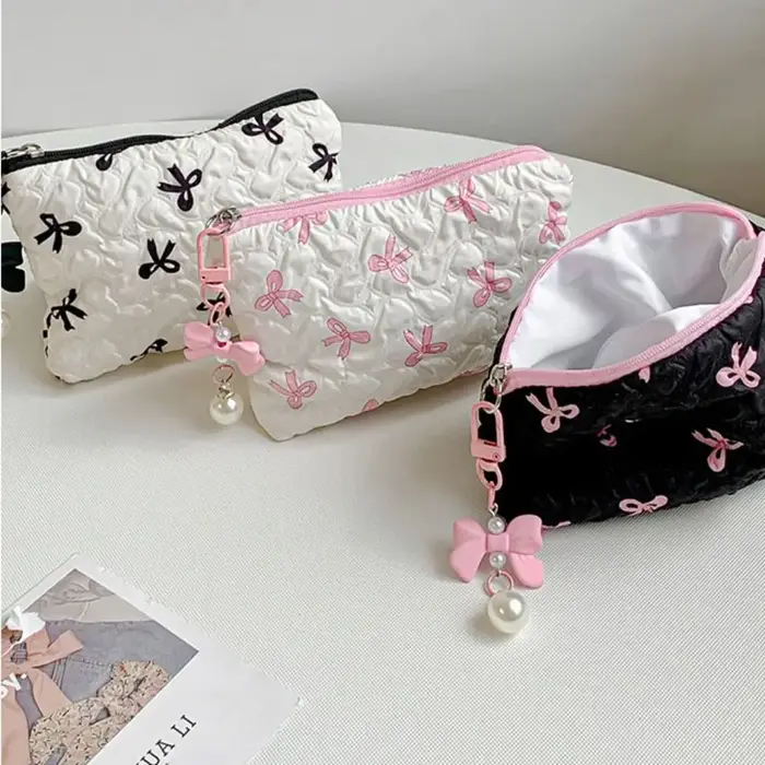 Sac à cosmétiques mignon avec pendentif nœud