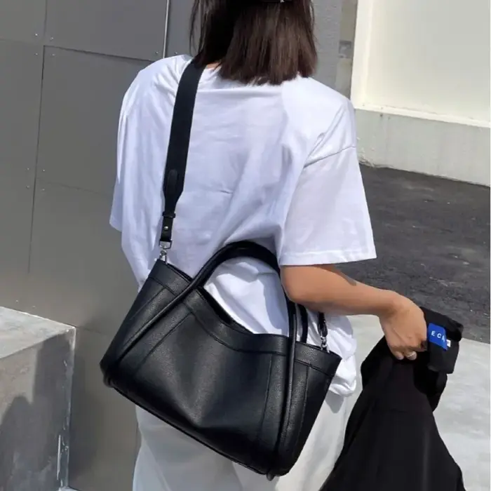 Sac à Main en Cuir de Vache Fendu Beige pour Femme