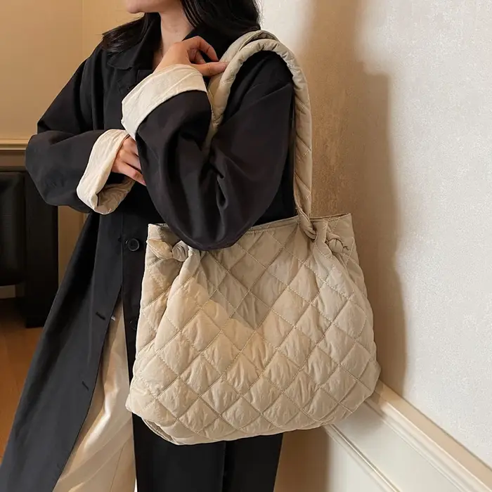Sac fourre-tout matelassé de grande capacité en tissu pour femmes
