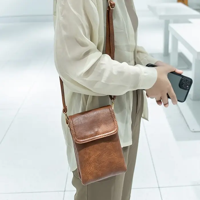 Pochette de téléphone portable en cuir véritable avec bandoulière pour hommes et femmes