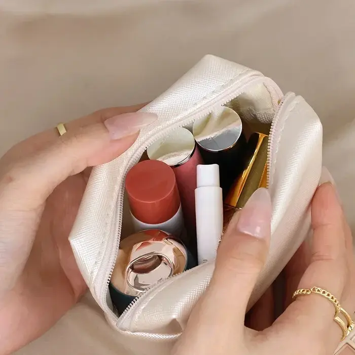Mini trousse de maquillage pour femmes