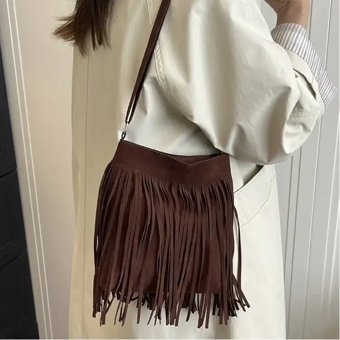 Sac à bandoulière en daim à franges pour femmes