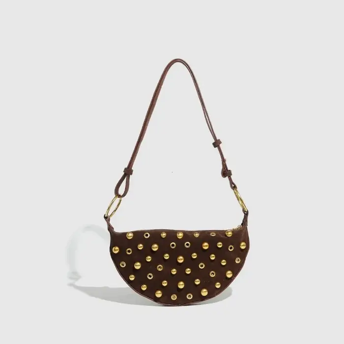 Sac à bandoulière clouté de styliste
