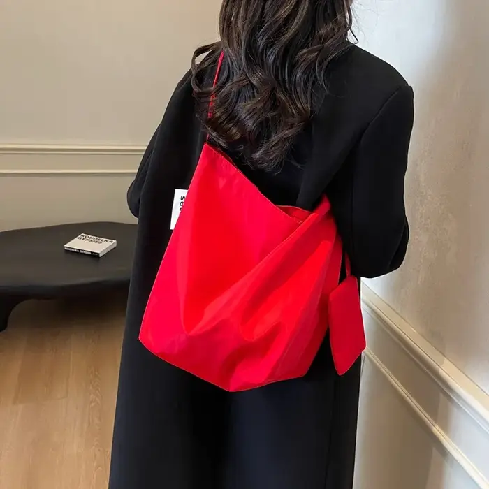 Sac à bandoulière fourre-tout de style minimaliste et paresseux