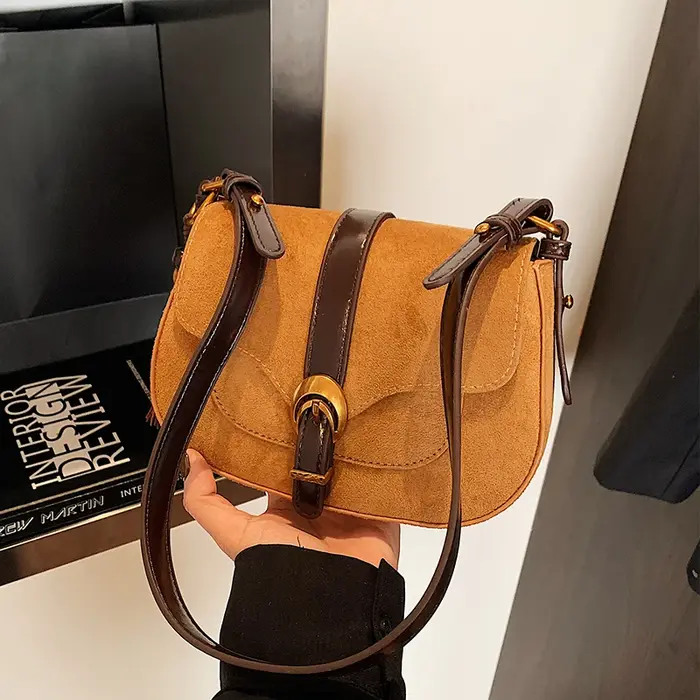 Mode de luxe femmes sac à bandoulière petits sacs de selle en demi-cercle Vintage Faux daim