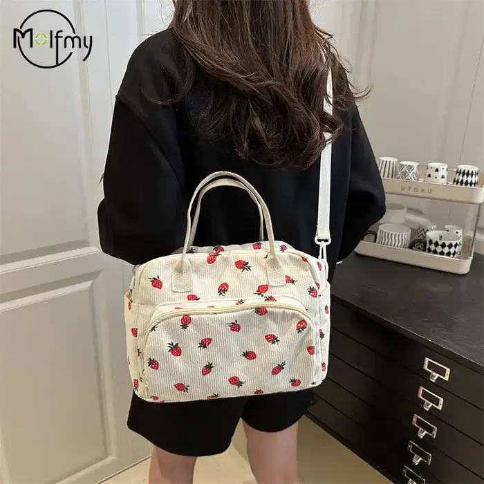 Sac à bandoulière fraise mode sacs fourre-tout en velours côtelé grande capacité femme sac à main sangle réglable sac de voyage en plein air 2025
