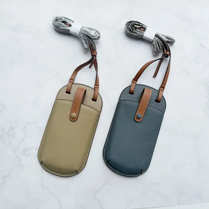 Sac bandoulière en cuir léger et tendance pour femme