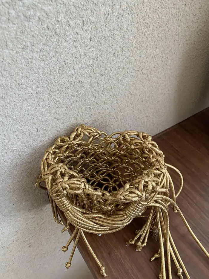 Nouveauté été : Sacs à bandoulière en macramé tressé à la main avec perles en bois et pompon