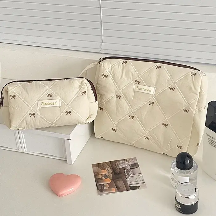 Sac de maquillage marron tendance avec nœud