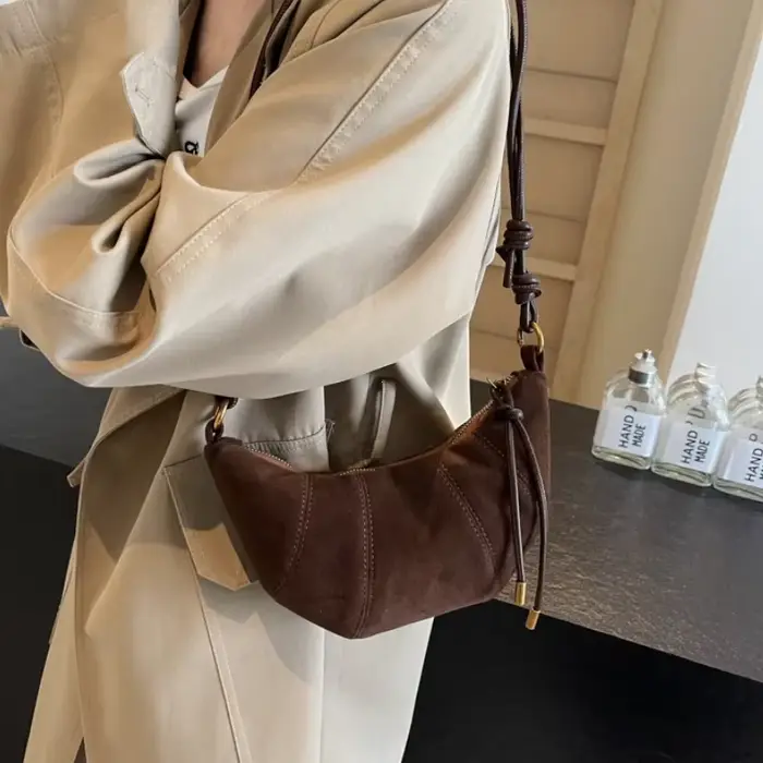 Sac à main en velours avec fermeture éclair