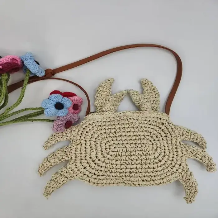Sac à bandoulière en paille tressée au crochet