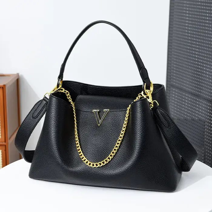 Sac fourre-tout élégant pour femme en cuir PU noir, design de créateur, compartiment principal spaci