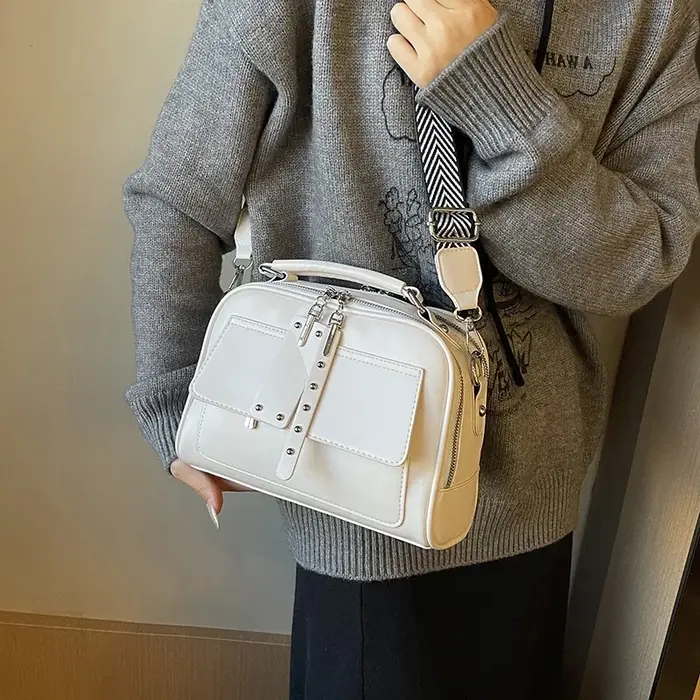 Sac à bandoulière à large sangle pour femmes