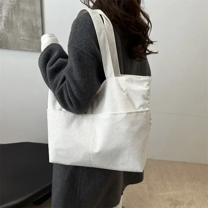 Sac fourre-tout en velours côtelé pour femme