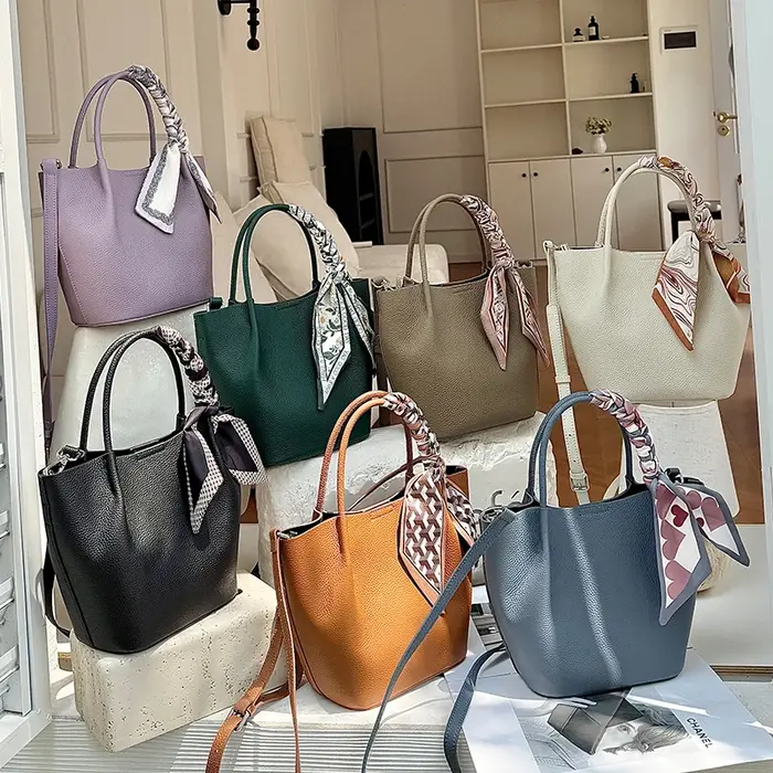 Sacs à bandoulière en cuir de vache pour femmes