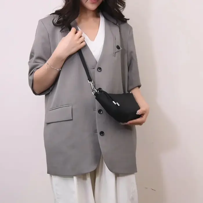 Mini sac à main en forme de corne de vache pour femmes