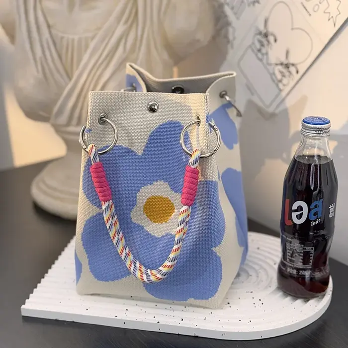 Sac fourre-tout tissé de grande capacité pour femmes, sac à main polyvalent au Design Simple, nouvea