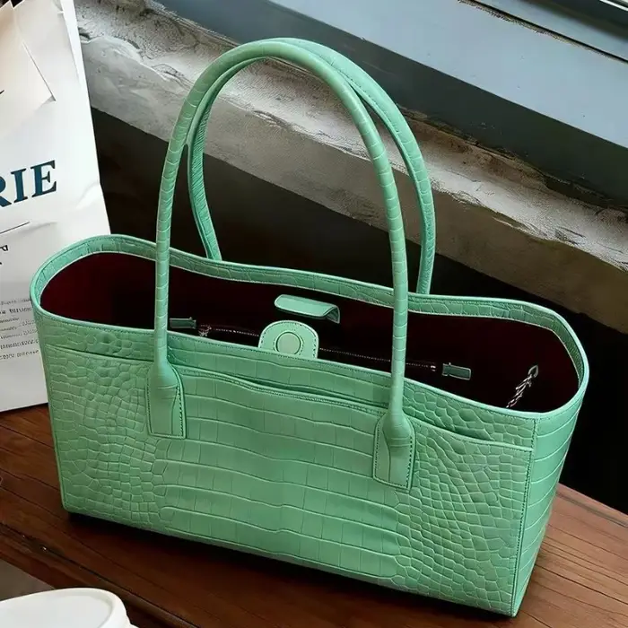 Sac en cuir imprimé crocodile de luxe