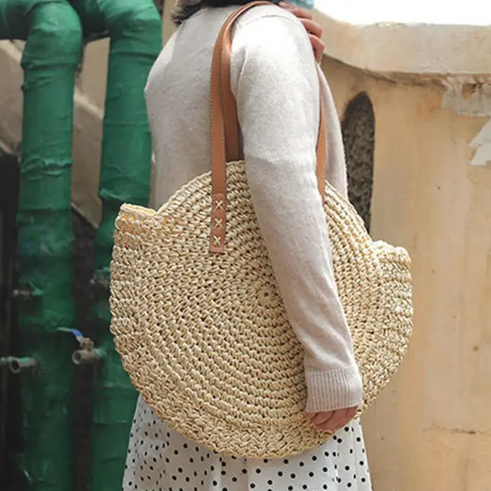 Sac à bandoulière rond en paille d'été pour femmes