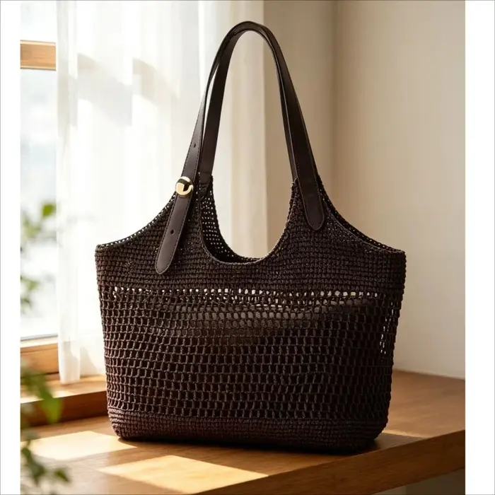 Sac à main décontracté pour femme, nouveau modèle, tissé à la main, grande capacité, en paille ajourée, sac fourre-tout de voyage et de loisirs, souple et carré