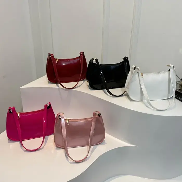 Sac à main en cuir verni vintage pour femme