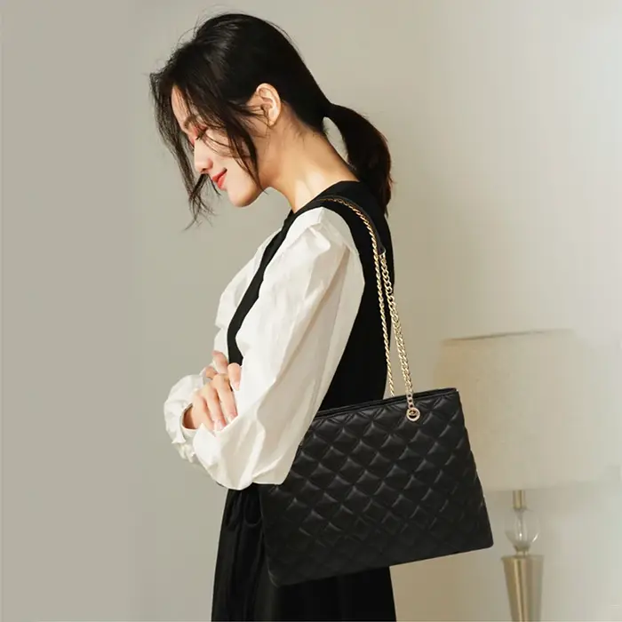 FOXER femmes mode matelassé sac à bandoulière femme classique sous les bras sac Vintage dame Simple