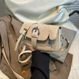 Sac à langer de luxe en cuir uni pour femme, style classique et tendance, inspiré des grands créateu