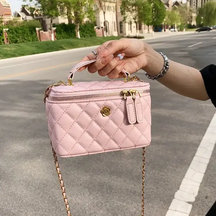 Soldes d'hiver de la saison : Sac seau en PU