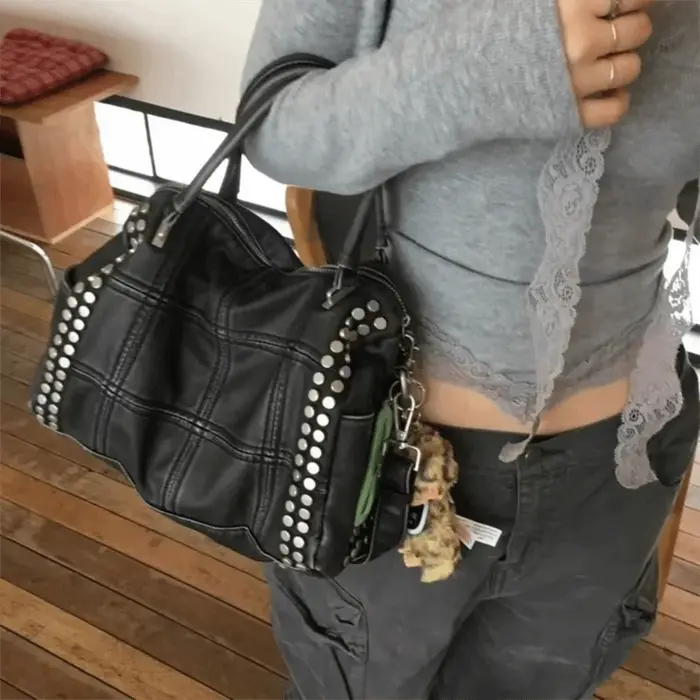 Sac fourre-tout matelassé grande capacité avec rivets