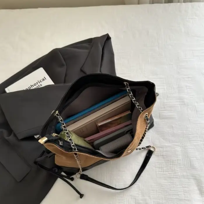 Sac fourre-tout matelassé à chaîne