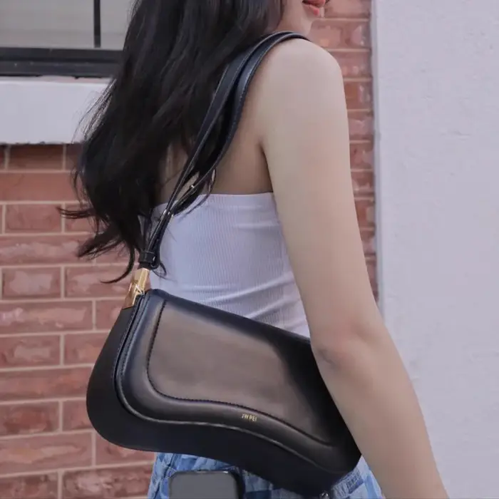 Sac bandoulière réglable en cuir véritable JW PEI Pudding Bag JOY 1C56 pour femme