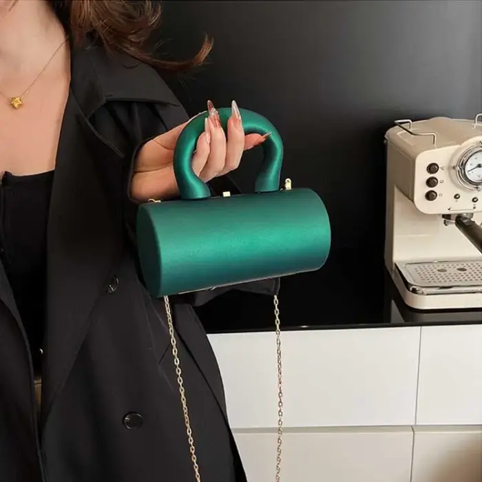 Pochette de soirée cylindrique pour femmes élégantes – Nouveauté 2026 – Sacs à main de luxe de créateur avec chaîne en acrylique – Sac bandoulière