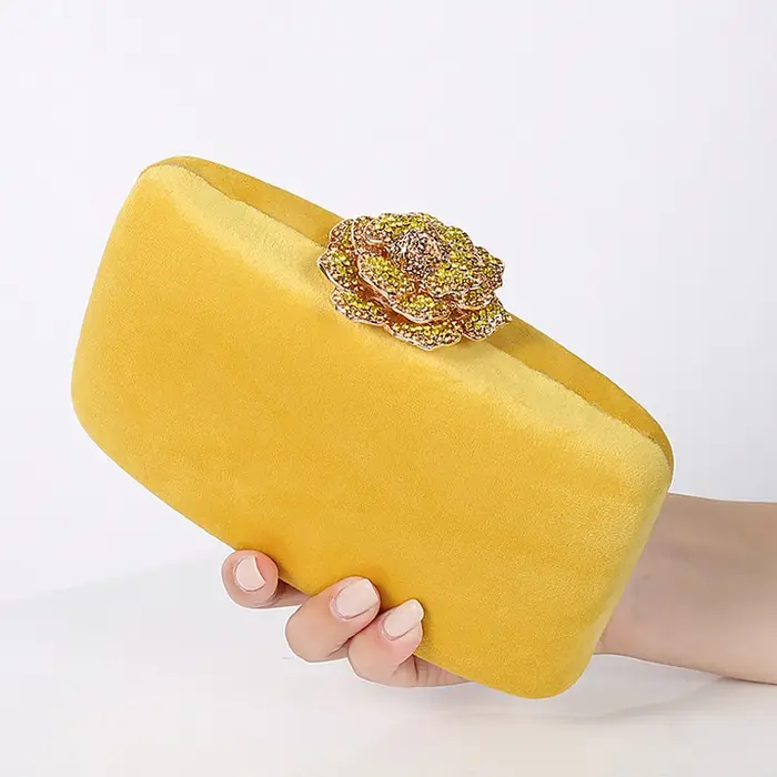 Sac fourre-tout flou pochette de fête de mariée pour femmes sacs à main jaunes de luxe flanelle de mariage petits sacs de créateurs sacs à main à fleurs de diamant