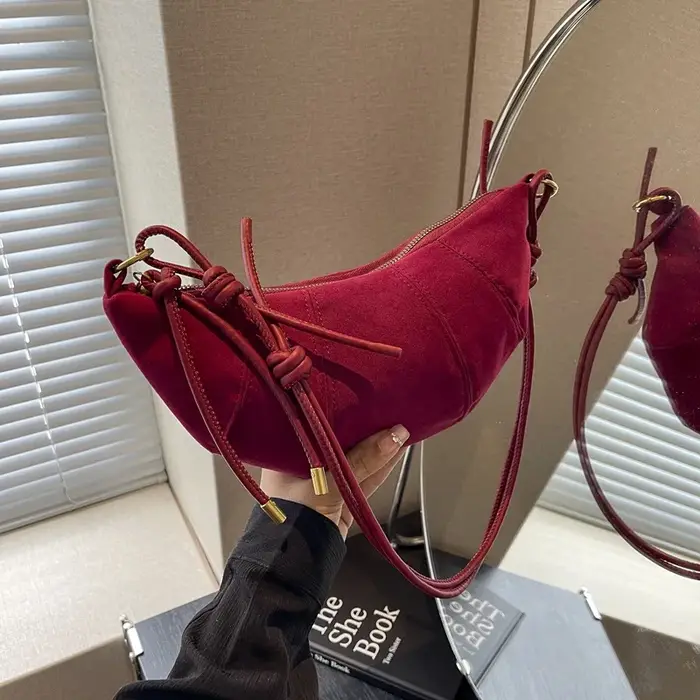 Sac pour femmes en forme de Croissant à la mode