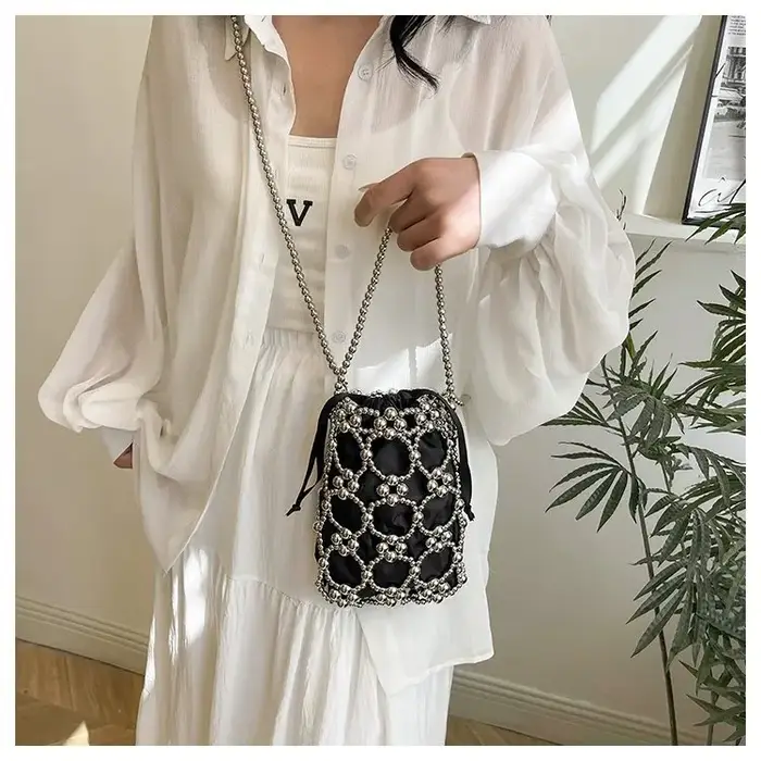 Sac à main chic pour femme avec perles