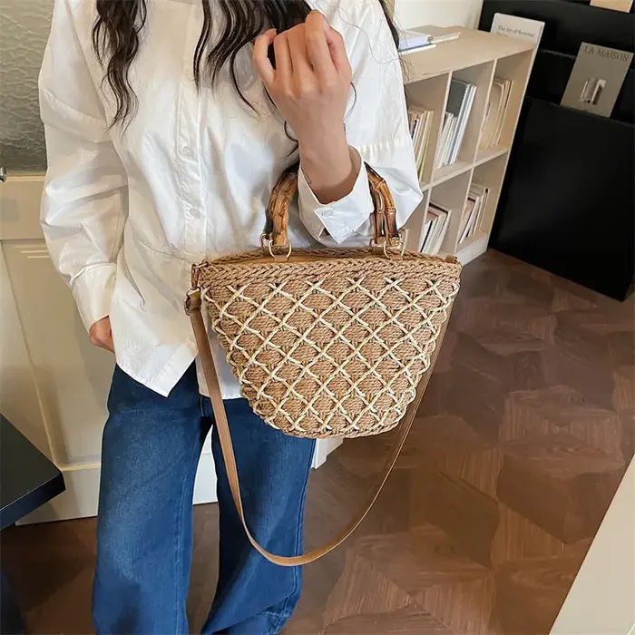 Sac seau en paille tressé à la main pour femme