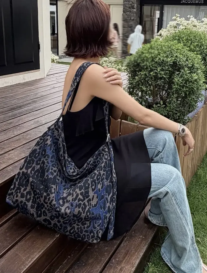 Sac fourre-tout de luxe en toile à motif léopard