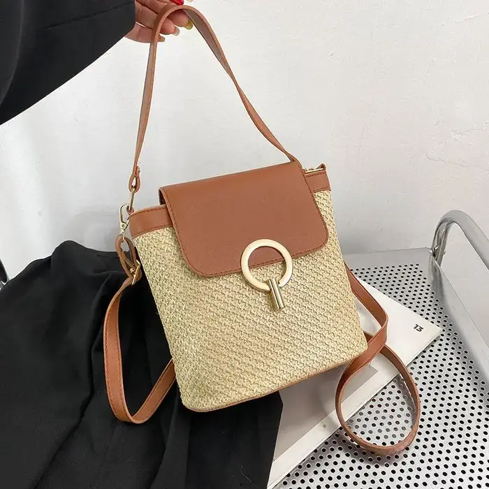 Mode française nouveau seau en forme de main femmes sac tissé creux multi-fonctionnel unique épaule sac à bandoulière